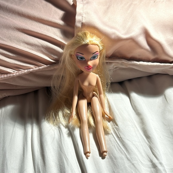 3 Original Bratz Dolls. - Picture 3 of 4